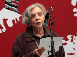 La autora de La noche de Tlatelolco, Leonora y La piel del cielo, expuso la limitada cultura de lectura en el país. ARCHIVO  /