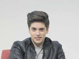 Álvaro Romo lanza una propuesta de baladas pop en su primer álbum.  /