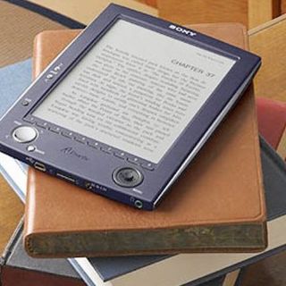 Colección LIBR-E publica libros descatalogados en versión digital