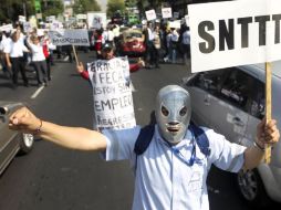 El sindicato de trabajadores de Mexicana de aviación pide hablar con el titular de la SCT. ARCHIVO  /