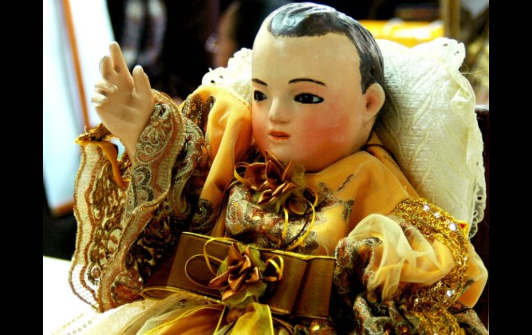 El Niñopa, hecho de madera policromada del siglo XVI, fue recibido, entre música y el sonar de campanas. EL UNIVERSAL  /