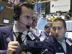 Wal-Mart fue el principal lastre del Dow luego de que sus resultados trimestrales no cumplieron las expectativas. ARCHIVO  /