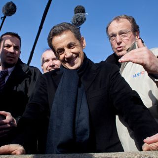 Sube popularidad de Sarkozy tras anunciar su reelección