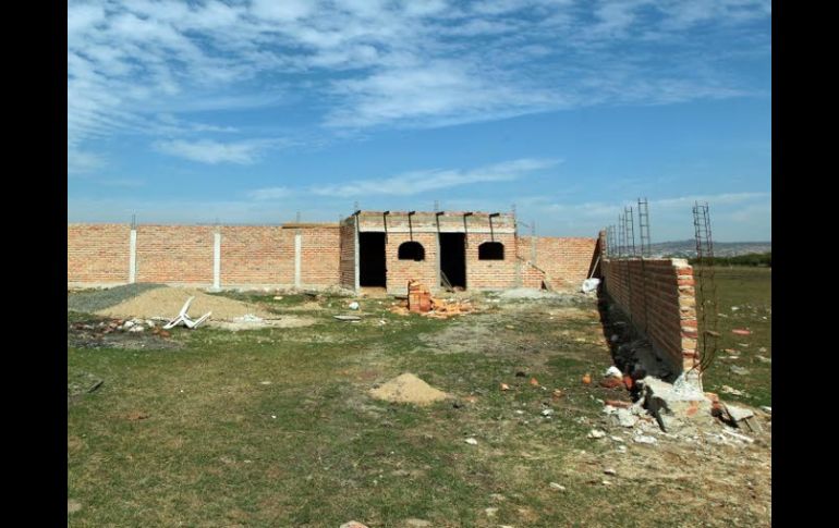 Las autoridades aseguran que as personas que edifican viviendas en el lugar obran al margen de la legalidad.  /