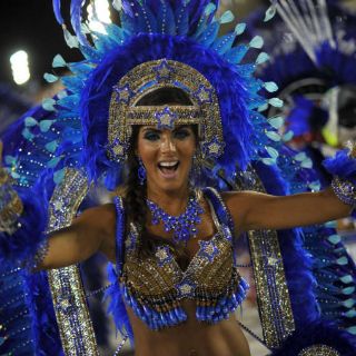 Millones de personas bailaron al ritmo de los blocos en Río