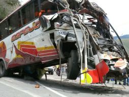 Una treintena de personas murieron en un accidente de autobús el fin de semana. AFP  /