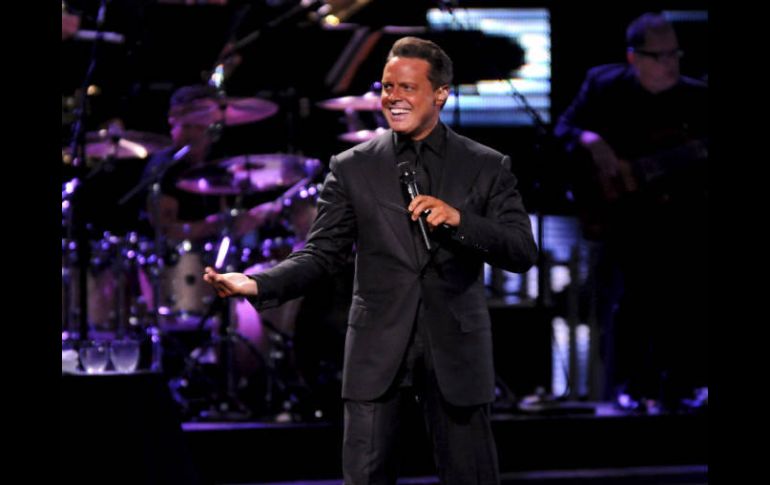 Luis Miguel ofreció una presentación de una hora y 38 minutos. EFE  /