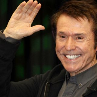 Raphael alista su regreso