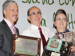 De izquierda a derecha. Jaime Agustín González Álvarez, Rodolfo Neri Vela e Hiliana Romo Huerta.  /