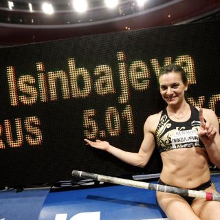Isinbayeva rompe el récord del mundo