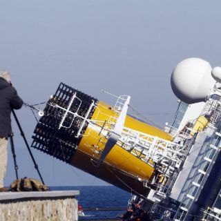 Transmitirán programa especial 'El naufragio del Concordia'