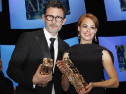 Michel Hazanavicius recibió su premio por mejor director igual que Bérénice Bejo por mejor actriz protagonista. REUTERS  /
