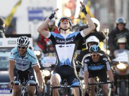 Vanmarcke (Garmin), Boonen (Omega) y Flecha ( Sky) llegaron unidos al último kilómetro. REUTERS  /