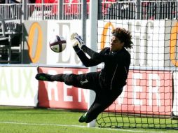 El portero mexicano Guillermo Ochoa resguardará el arco de Ajaccio. ESPECIAL  /