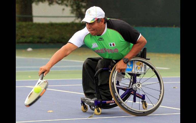 'Estuvimos a un juego de ir al Mundial y eso creo que habla muy bien de lo que hemos trabajado y sacrificado', dice Bautista. NOTIMEX  /