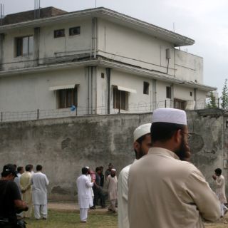 Comienzan autoridades de Pakistán demolición de casa de Bin Laden