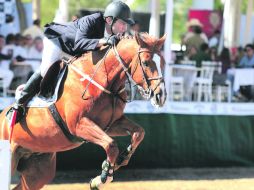 Jaime Azcárraga conquistó el primer lugar en la prueba estelar, al finalizar su recorrido en un tiempo de 37.69 segundos.  /