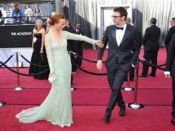 La actriz Berenice Bejo y el director Michel Hazanavicius durante su pasarela en la alfombra roja. AFP  /
