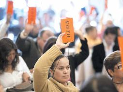 Miembros de izquierdas pertenecientes a la coalición asistieron al acto en el que el PRD Jalisco definió a su nuevo dirigente.  /