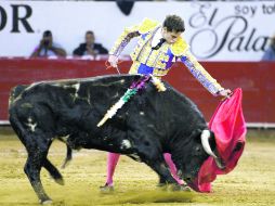 Arturo Saldívar indultó al segundo sobrero de regalo en la corrida que se celebró en la Plaza de Toros Nuevo Progreso.  /