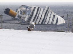 El ''Costa Concordia'' de la misma compañía naufragó hace poco en la costa italiana matando a 32 personas. ARCHIVO  /