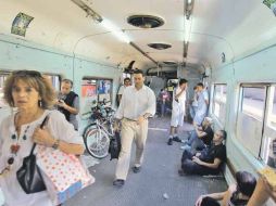 Vista del interior de un tren de la estación Once de Septiembre, justo como el que colapsó el miércoles pasado en Buenos Aires. ARCHIVO  /
