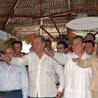 Slim timoneará rescate de Acapulco