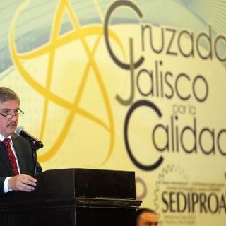 Infraestructura y marco legal, claves para competitividad de Jalisco