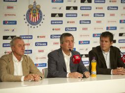 Cruyff determinará si el cuerpo técnico continúa. ARCHIVO  /