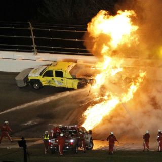 Accidente de Montoya detiene las 500 millas de Daytona
