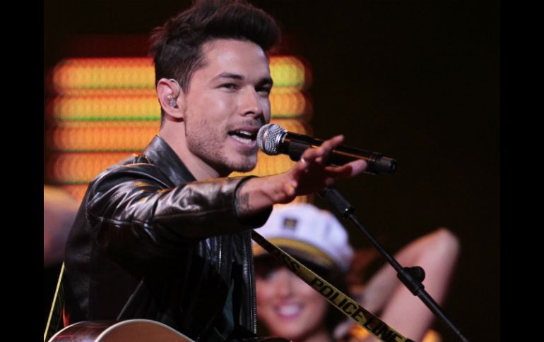 Cantó en Viña del Mar su canción ''Extranjera''. AP  /