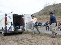 Los cuerpos fueron llevados a la morgue de la Zona Metropolitana de Guadalajara para ser sometidos a la necropsia de ley.  /