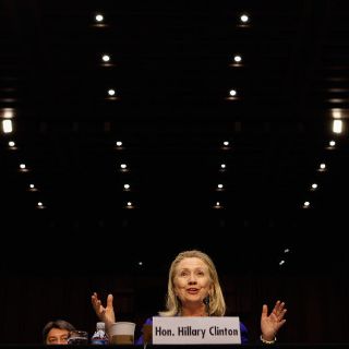 Clinton defiende reducción en ayuda antinarco a México