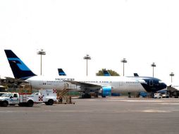 Debido a la millonaria deuda que tiene Mexicana de Aviación con AICM, no podrá volar hasta que la pague. ARCHIVO  /