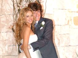 Los rumores hablan de una posible separación de la pareja tras tras casi cinco años de matrimonio. Imagen de su boda en 2007. ARCHIVO  /