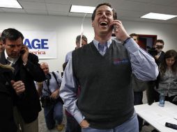 El senador de Pensilvania Rick Santorum se sitúa al inicio del conteo a la cabeza de las primarias en Michigan. REUTERS  /
