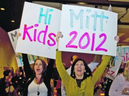 Seguidores de Mitt Romney festejan su triunfo en Arizona. AFP  /