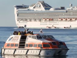 El crucero británico Star Princess llega a costas chilenas, luego de que Argentina le negara permiso de atracar. EF  /