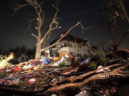 Afectaciones del tornado pueden ser apreciadas en Kansas. AFP  /