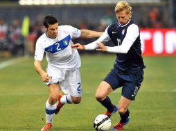 En la primera mitad, la selección azzurra ofreció un evidente desorden en el ataque. EFE  /