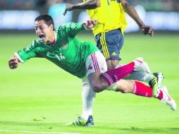 Javier Hernández no tuvo una buena noche en Miami. AP  /