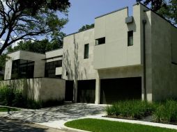 La banda de ladrones se introducía a residencias, tomaba los vahículos y después los vendían en Michoacán. ARCHIVO  /