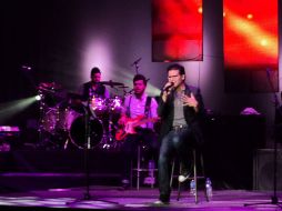 Jesús Adrián Romero llenó de alegría a los cerca de 6 mil asistentes a su concierto.  /