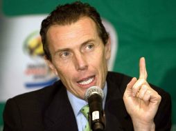 Emilio Butragueño restó importancia al viaje a Londres del entrenador Jose Mourinho y su futuruo en el equipo. MEXSPORT  /