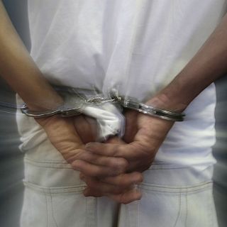 Acusan a un profesor de corrupción de menores y atentados al pudor