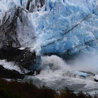 Estrenduosa y a oscuras, así fué la ruptura del glaciar Perito Moreno