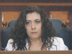 La ex diputada Norma Angélica Aguirre considera que las observaciones son ''una cortina de humo'' para encubrir los problemas actuales.  /