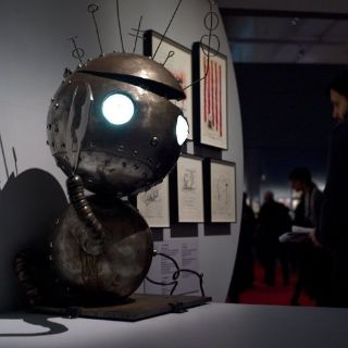 El surrealismo gótico de Tim Burton fascina en París