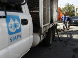 Autoridades municipales aceptan que el abasto de agua en Tlajomulco es un problema cuya solución podría demorar 10 años. ARCHIVO  /