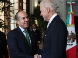El Presidente Felipe Calderón se reúne con el vicepresidente de EU, Joe Biden a puerta cerrada en su residencia de Los Pinos. AP  /